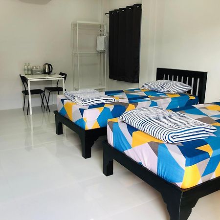 Vila แหลมงอบเฮาส์ Laemngob House Exteriér fotografie
