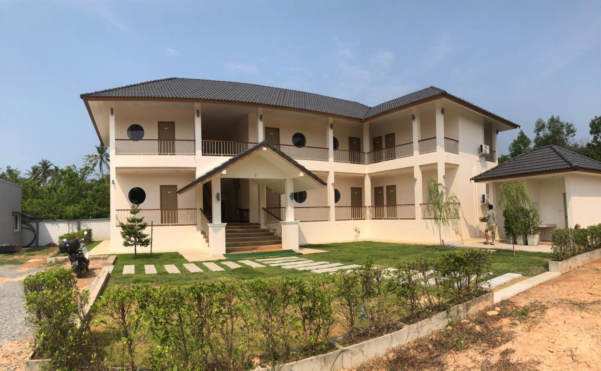 Vila แหลมงอบเฮาส์ Laemngob House Exteriér fotografie